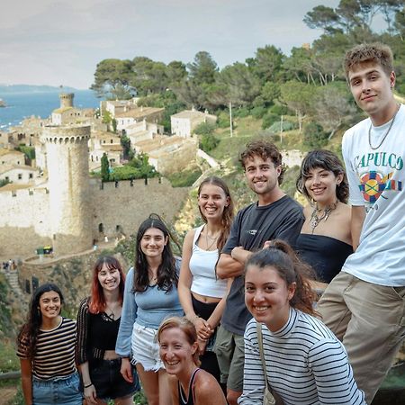 Mana Mana Youth Hostel Tossa de Mar Buitenkant foto